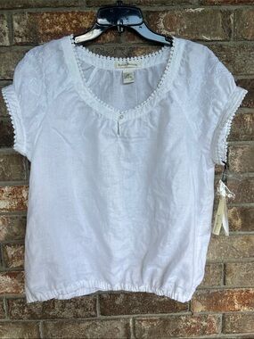 Susan Bristol White Linen Scoop Neck Embroidered Short Sleeve blouse large NWT